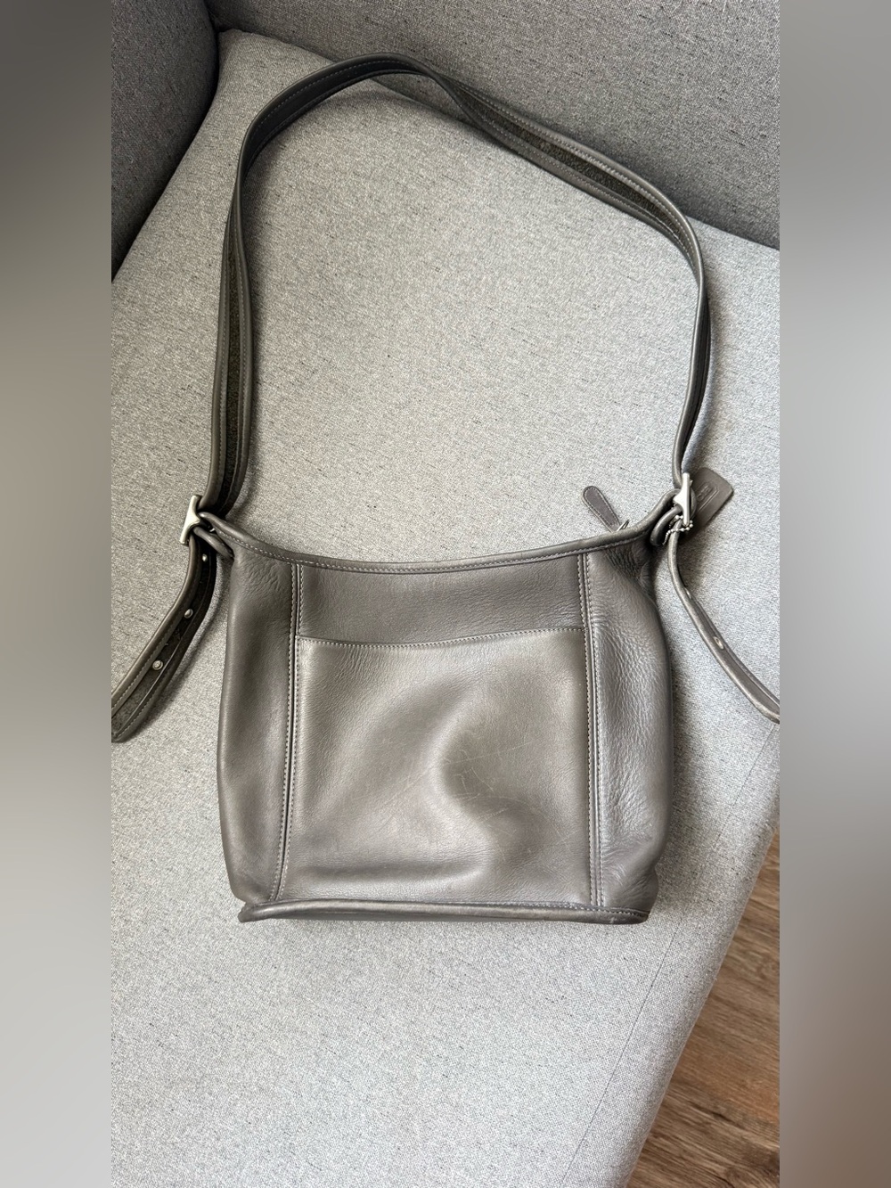 Vintage Coach 9816 Gray Leather Shoulder Bag Y2K Adjustable Strap